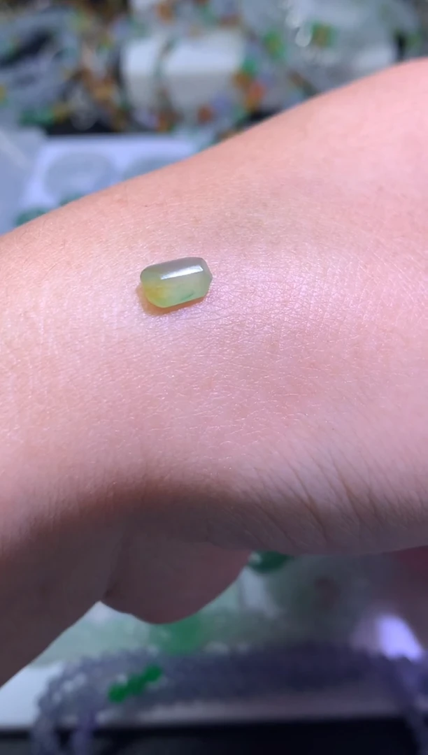 未镶嵌定制翡翠毛货