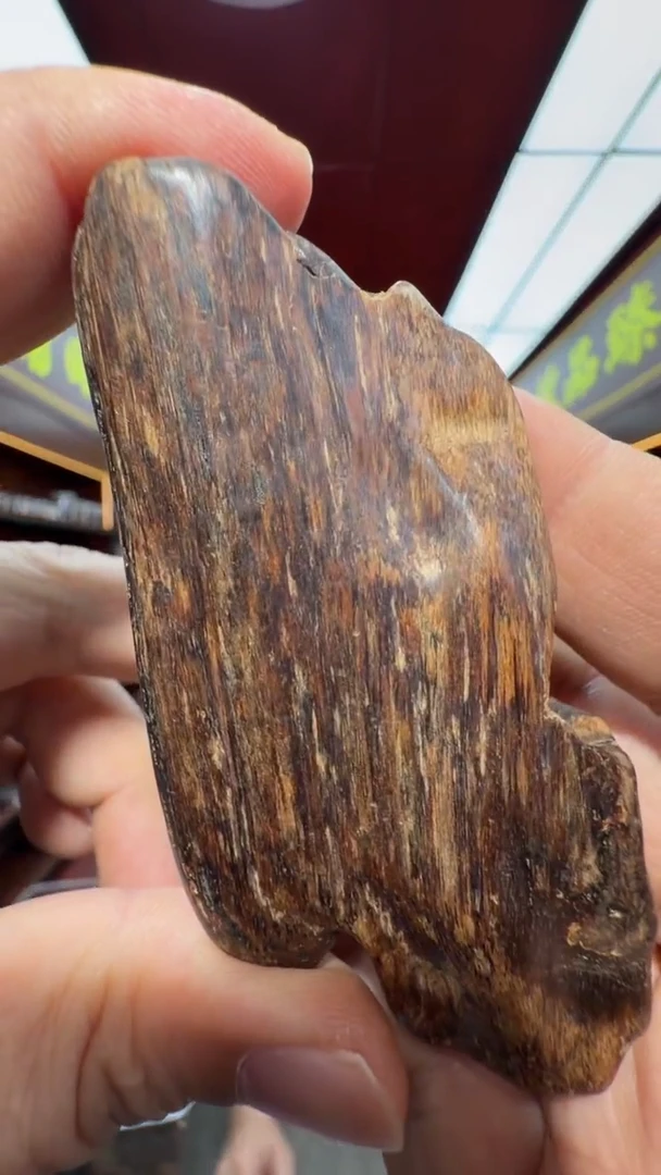 沉香吊坠多样性发一