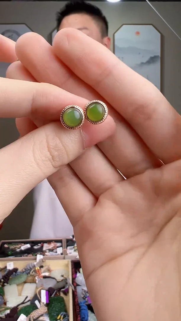 颈饰未镶嵌和田玉一物一证 拍一单发一个  一对