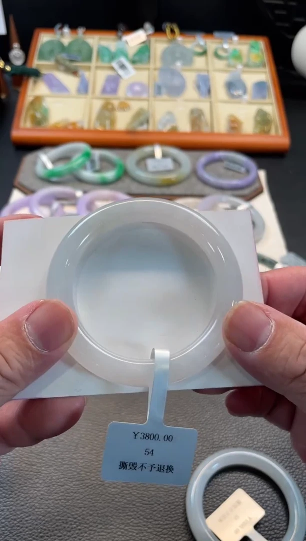 未镶嵌手镯翡翠115号链接 有纹  54圆条