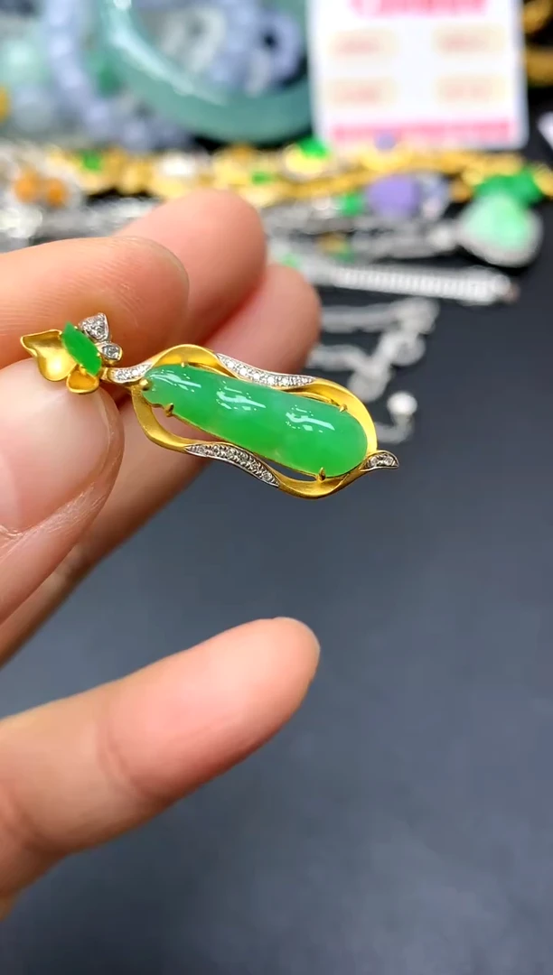 颈饰18K金镶嵌翡翠163-中国好珍宝