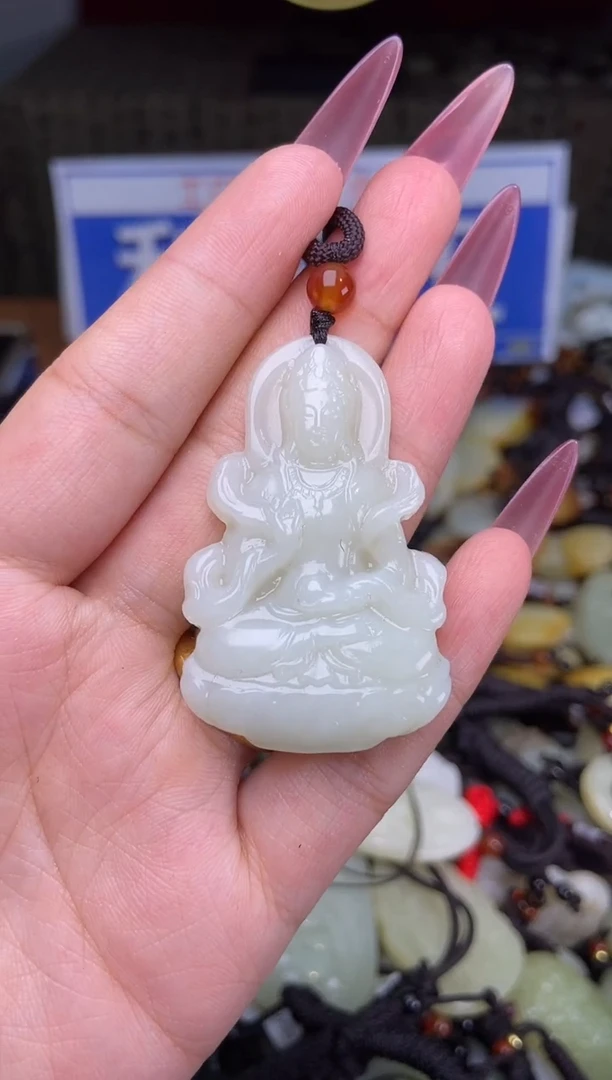 和田玉未镶嵌颈饰1