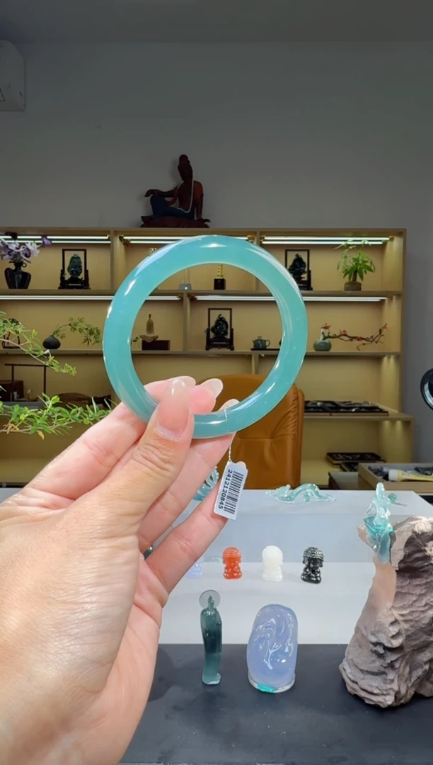 未镶嵌手镯翡翠58圈