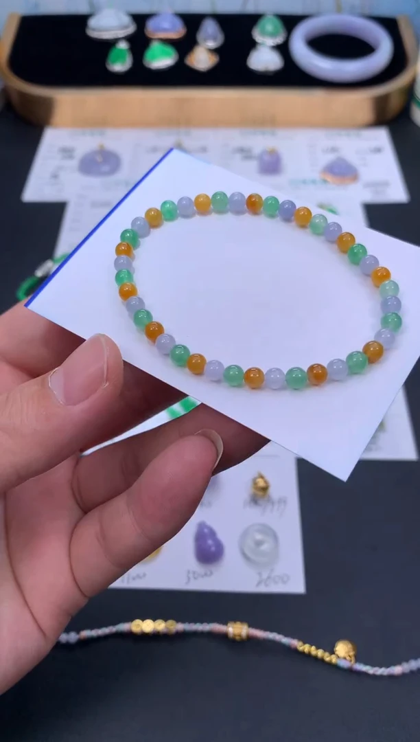 未镶嵌定制翡翠48小时鉴赏期 退货不扣服务费