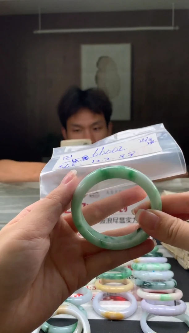 未镶嵌手镯翡翠芒****y翡翠手镯 下单联系小耳机#121