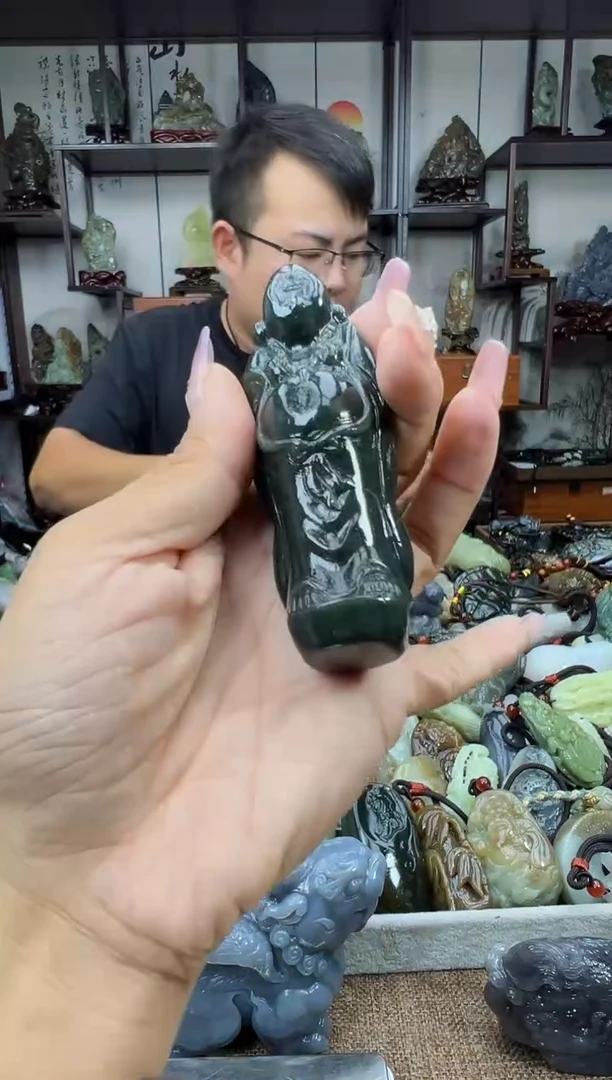 未镶嵌和田玉把件1