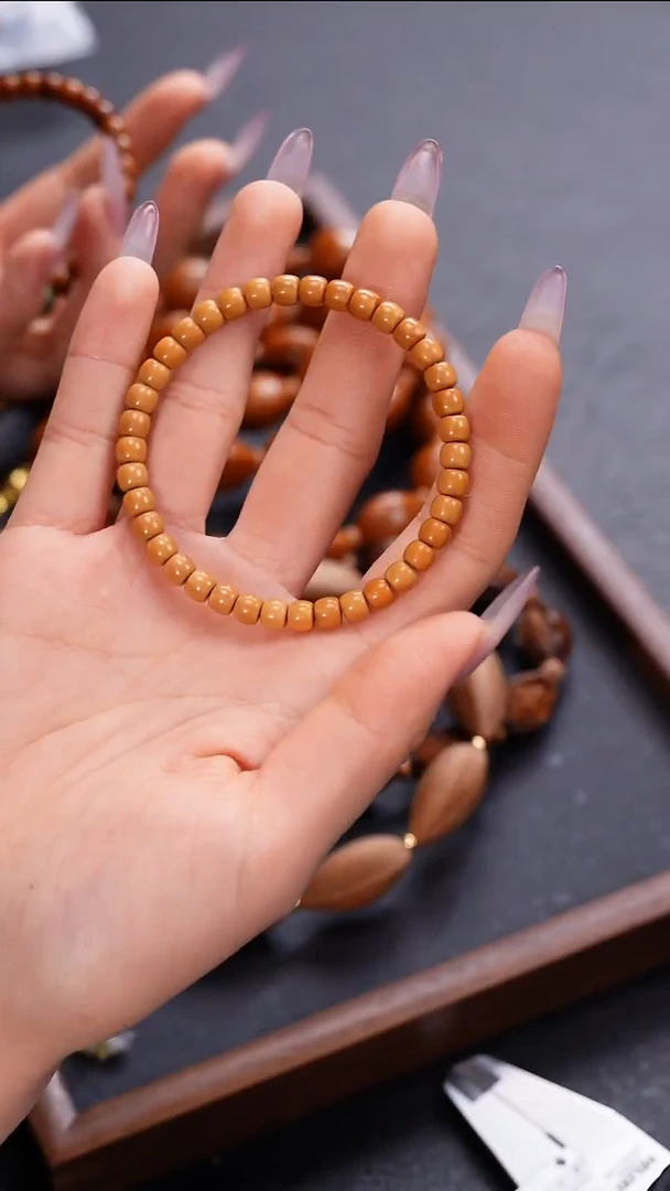 吊坠橄榄核核尖0.6