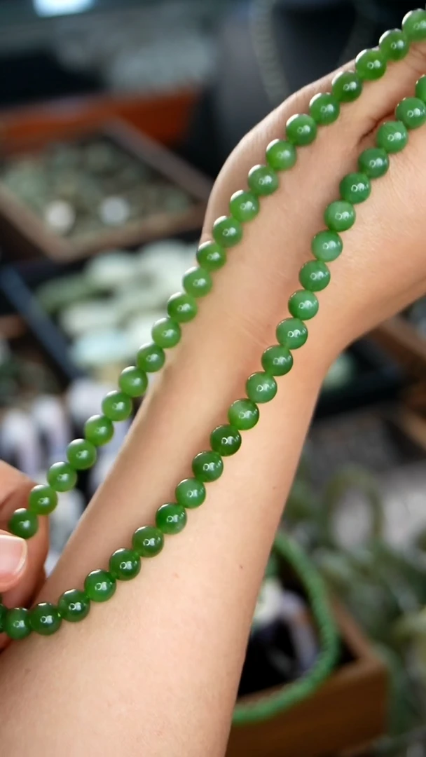 颈饰未镶嵌和田玉（碧玉）006