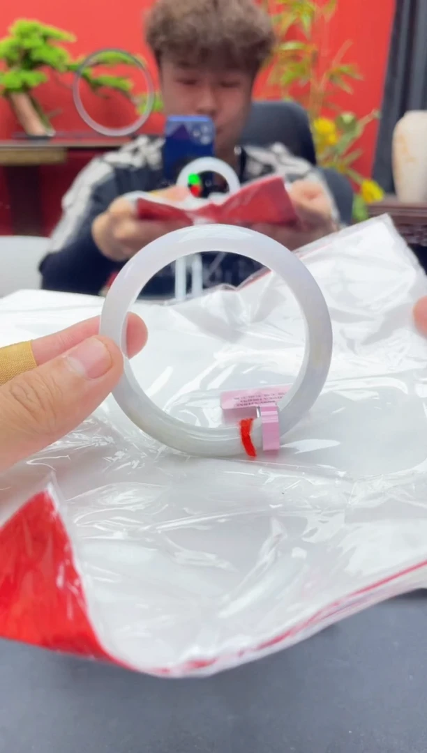 未镶嵌手镯翡翠3