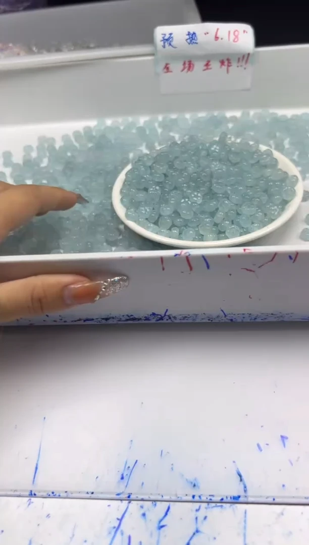 玛瑙/玉髓颈饰未镶嵌w2954海蓝宝五瓣花8mm*10颗