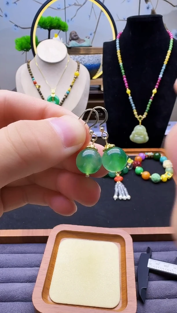 翡翠14K金镶嵌耳饰E96