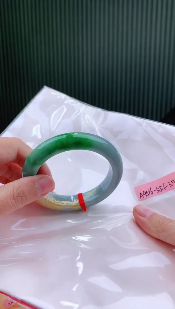 未镶嵌手镯翡翠55+