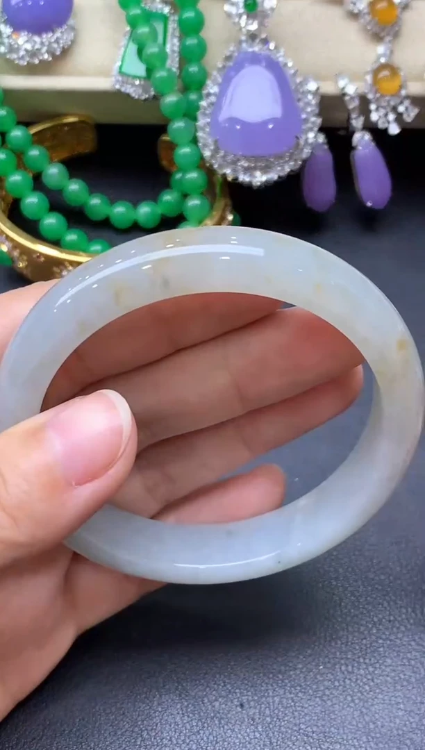 翡翠手镯未镶嵌370-中国好珍宝