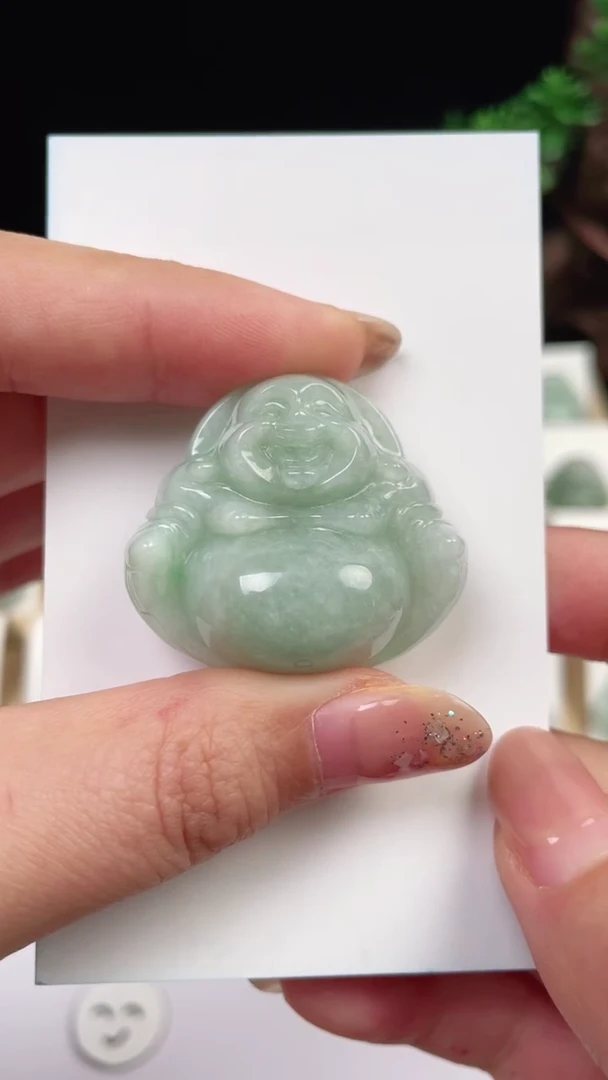 【闪购商品】翡翠颈饰未镶嵌佛公 微瑕