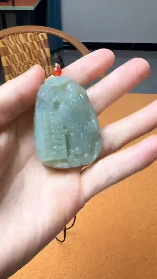 和田玉未镶嵌颈饰吊坠