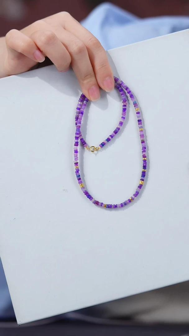 18K金镶嵌苏纪石（舒俱来）项链项链