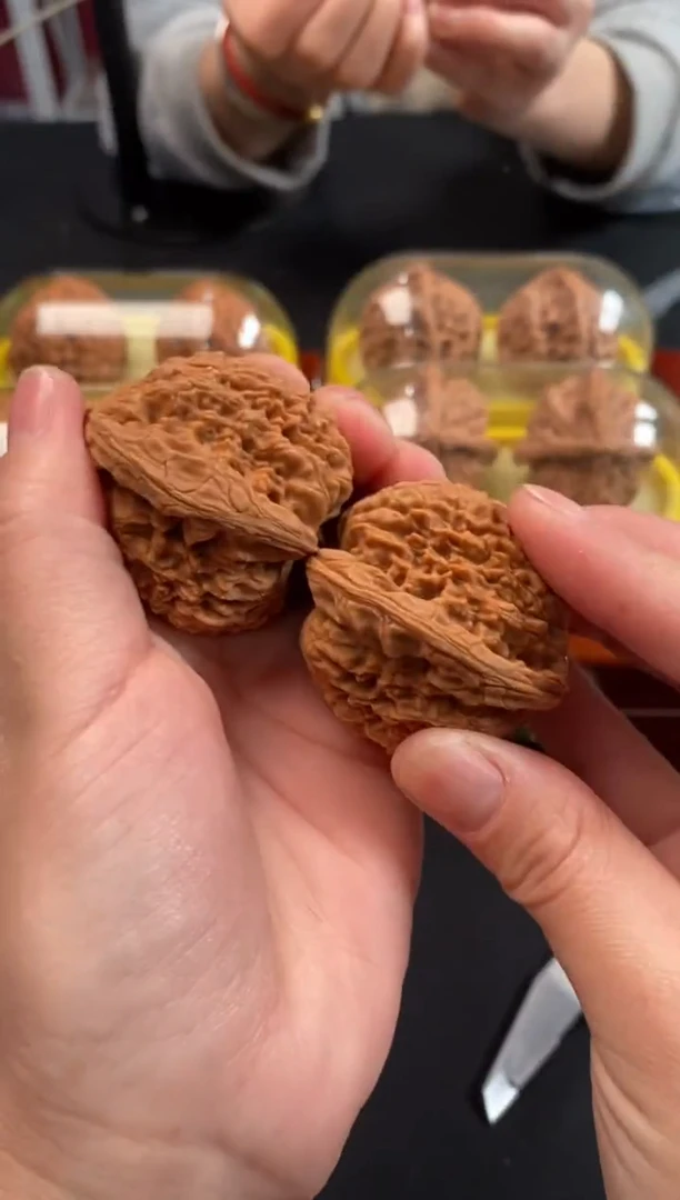 把件文玩核桃南疆石45尺Q571