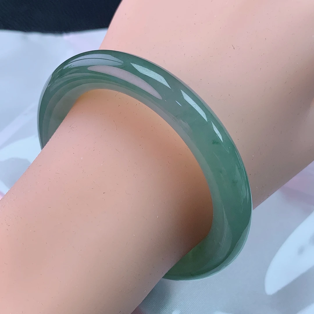 54圈冰胶透满绿富婆镯贵气感十足推荐自留款缅甸天然A货翡翠