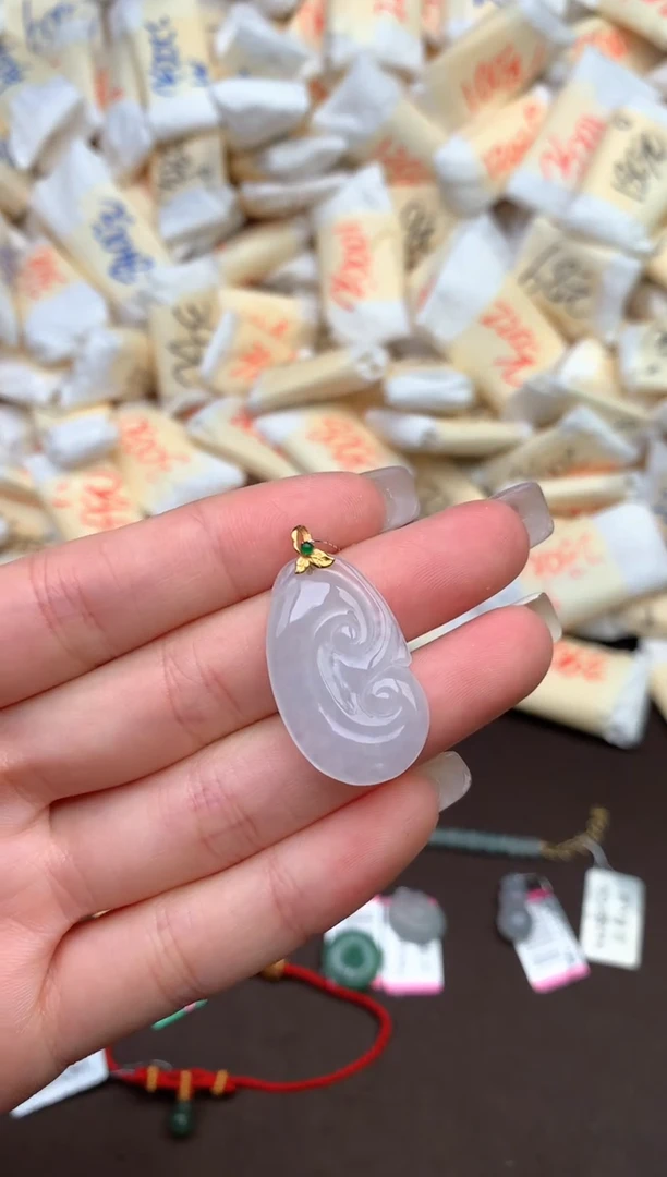 【闪购商品】翡翠颈饰18K金镶嵌  —