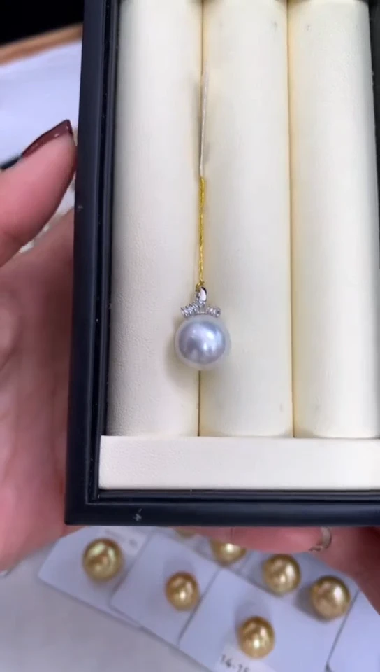 【闪购商品】海水珍珠吊坠(不含链)18K金镶嵌澳白珍珠吊坠12.0mm