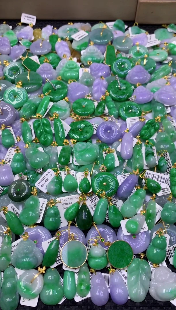 颈饰未镶嵌翡翠天然缅甸翡翠A货