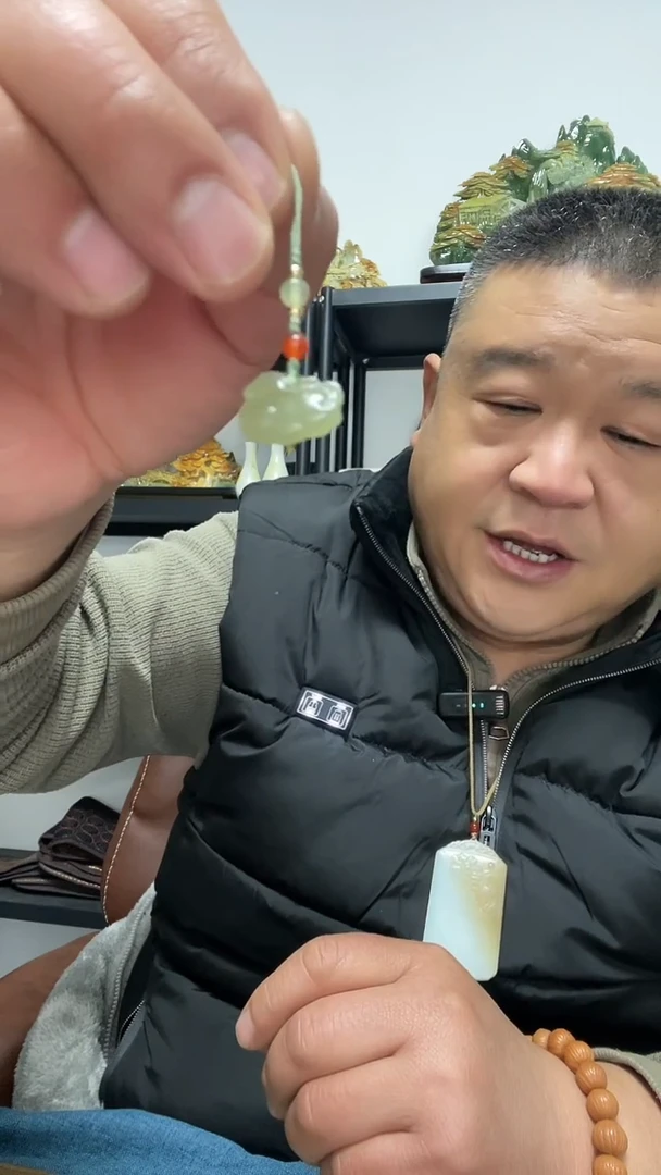 未镶嵌和田玉手机链小马手机吊坠