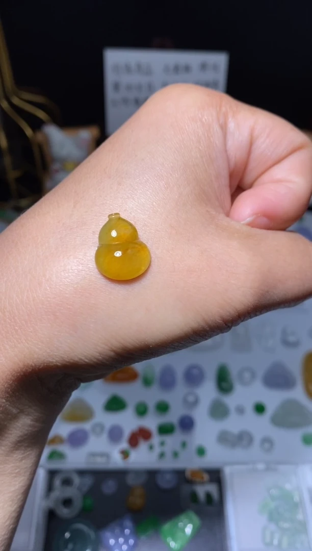 未镶嵌定制翡翠葫芦