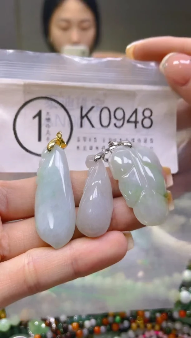 翡翠未镶嵌颈饰/K/翡翠A货一图一物