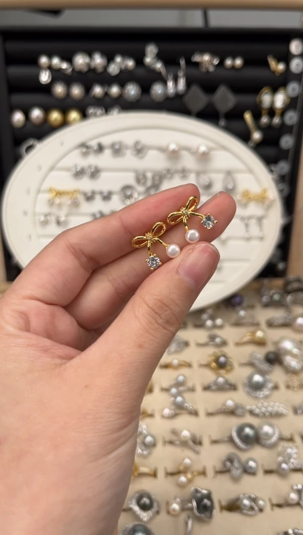 【闪购商品】淡水珍珠耳饰合金淡水合金（微瑕）