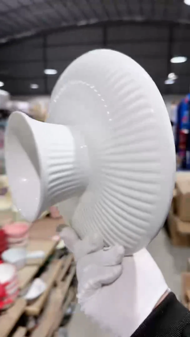 【闪购商品】瓷片大号高脚 微瑕凑满20元包邮