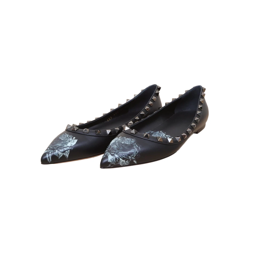 未使用 Valentino/华伦天奴 汤/P235095053/限量款经典铆钉平跟鞋