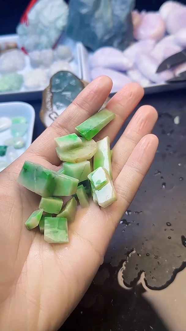 颈饰未镶嵌翡翠053天然A货翡翠
