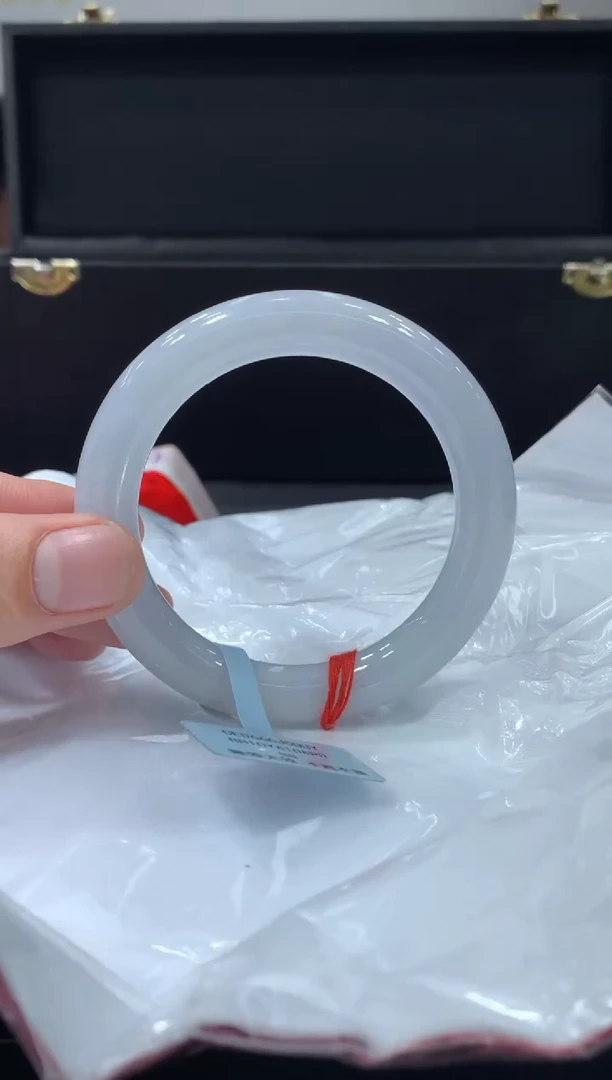未镶嵌手镯翡翠翡翠手镯