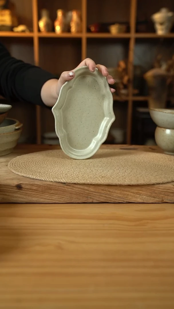 奶奶系列的如意碟子1个