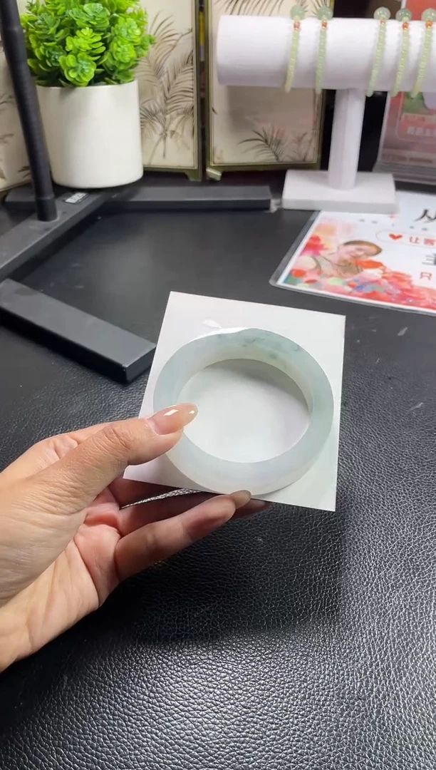 定制翡翠手镯未镶嵌M*正圈AJC85SZDZS