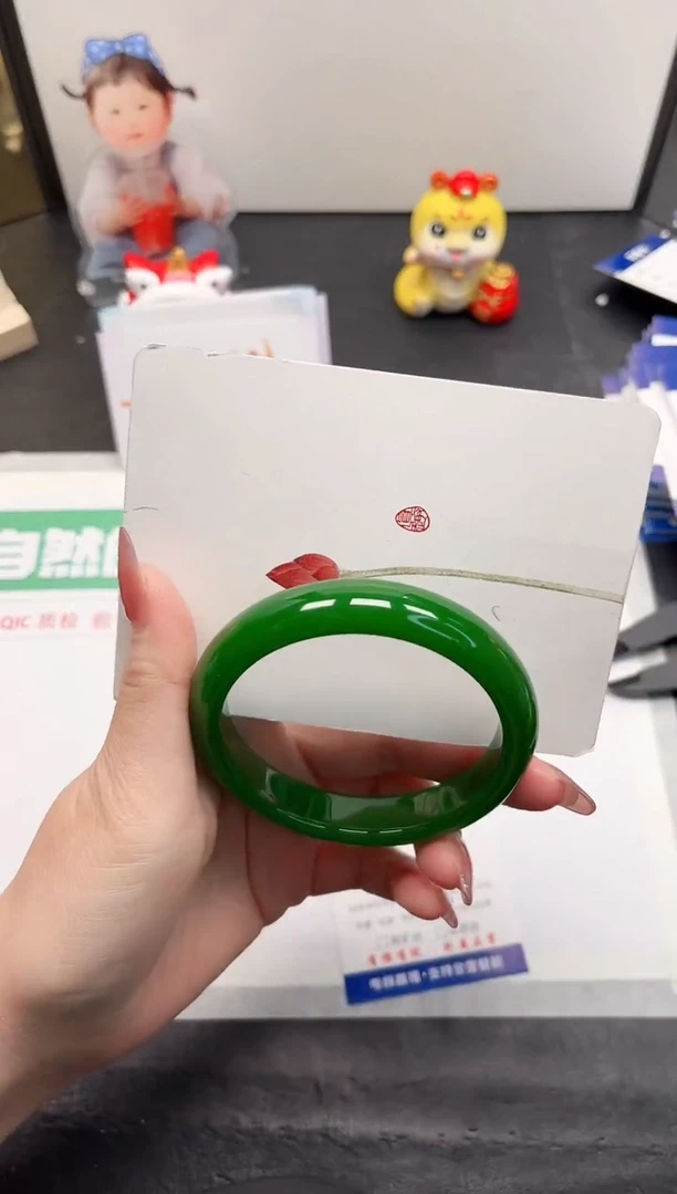 【闪购商品】石英质玉手镯未镶嵌138-63