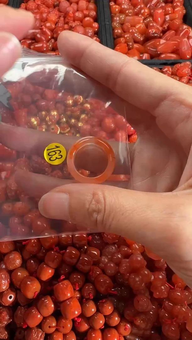 【闪购商品】南红玛瑙颈饰未镶嵌1