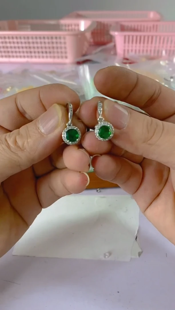 【闪购商品】水晶颈饰银S925镶嵌912红宝，蓝宝，多样性发一件赠链