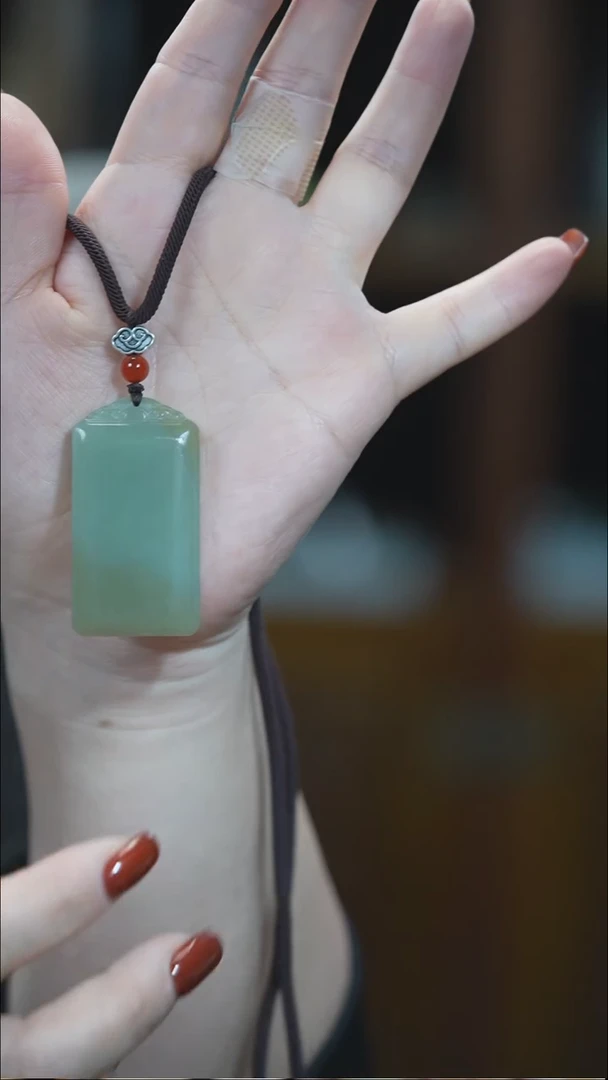 颈饰未镶嵌和田玉无事牌