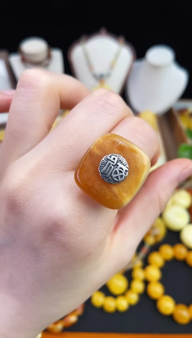 琥珀未镶嵌珠宝奇石柒月