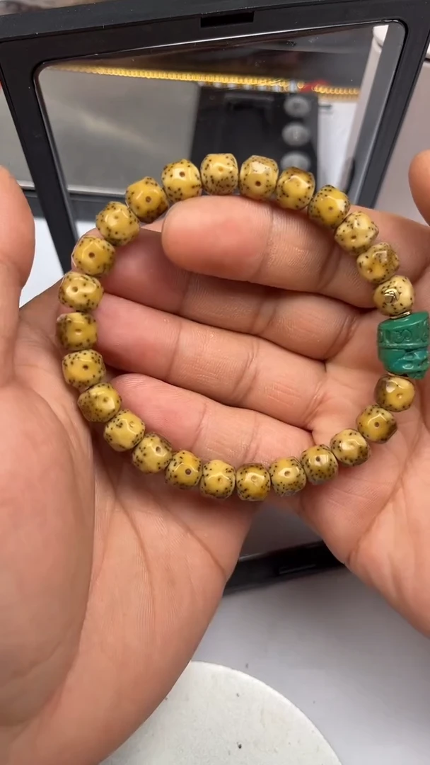 【闪购商品】菩提手串未镶嵌木带宝