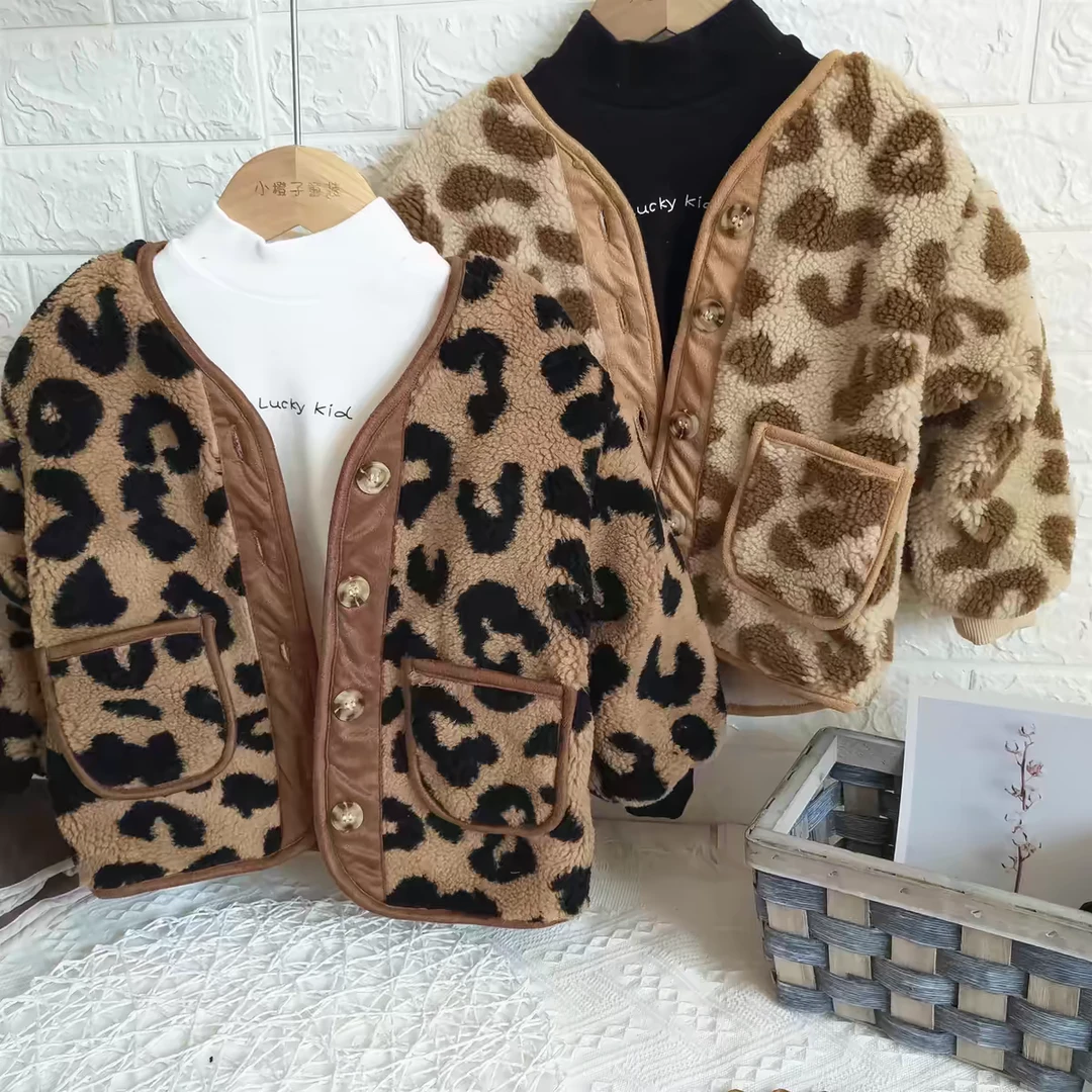 秋冬新款韩版女童羊外套宝宝洋气加绒加厚儿童68512