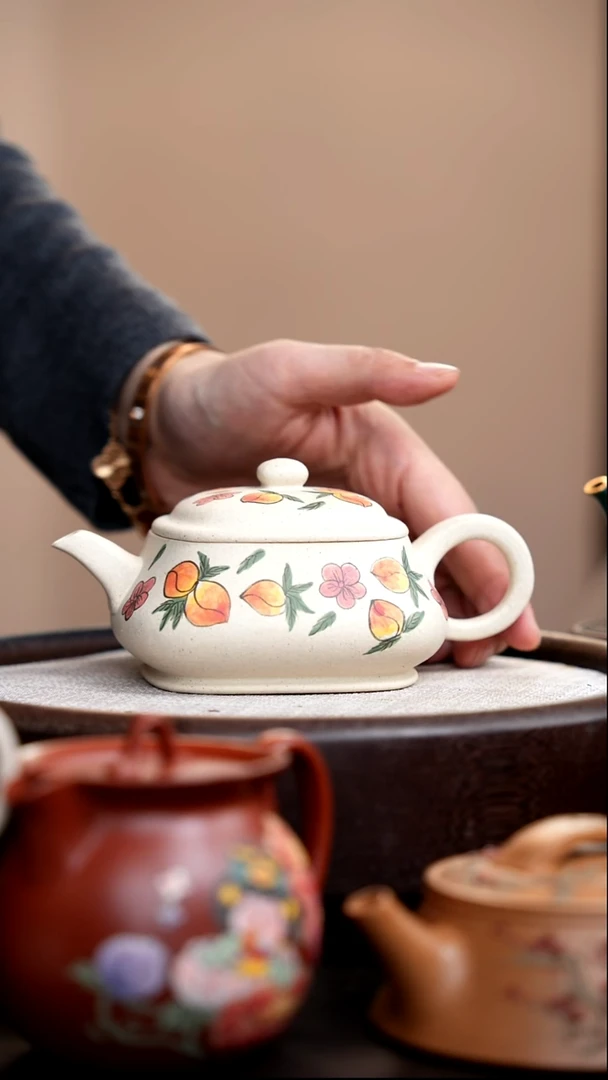 茶壶紫砂白玉段四方明炉泥绘桃子