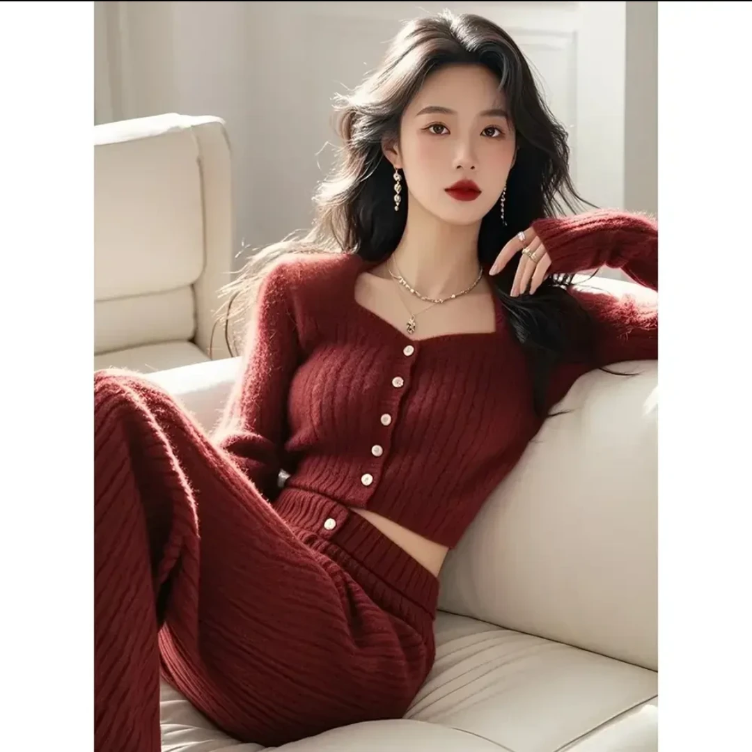 入秋一整套女装2025新款韩版气质短款针织毛衣高腰阔腿裤两件套装