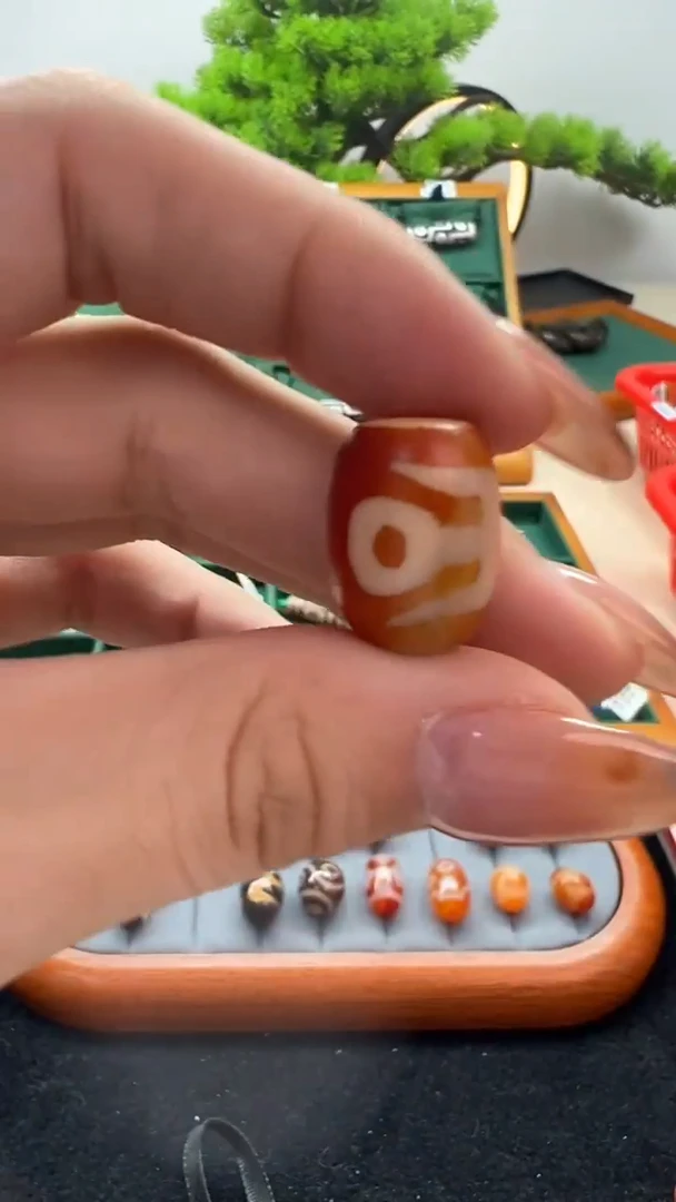玛瑙/玉髓（覆膜）颈饰未镶嵌27.（微瑕随机发货）