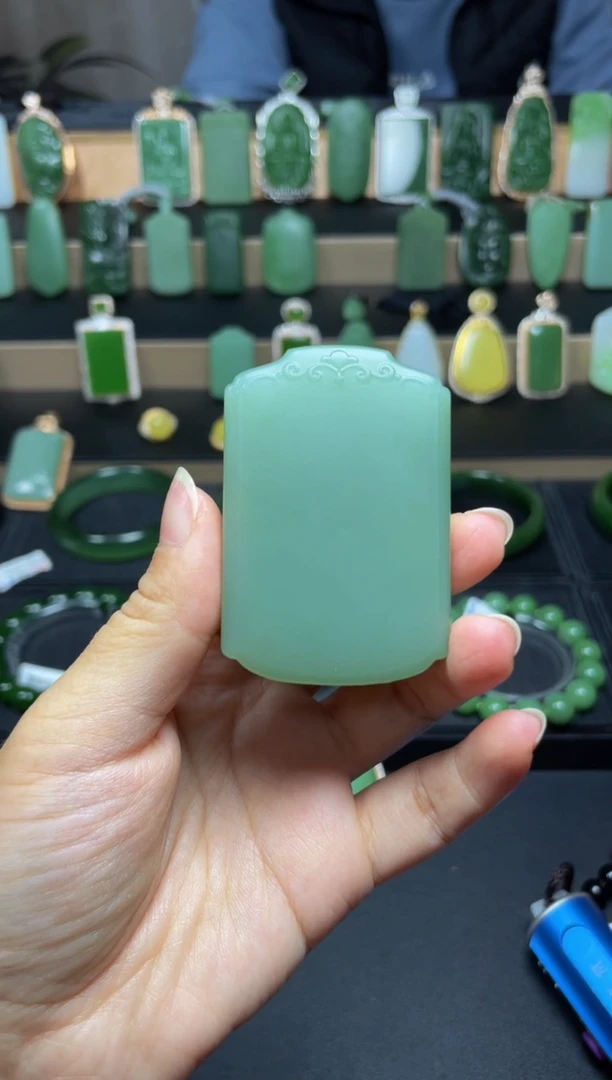 项链未镶嵌和田玉山*郎吊坠