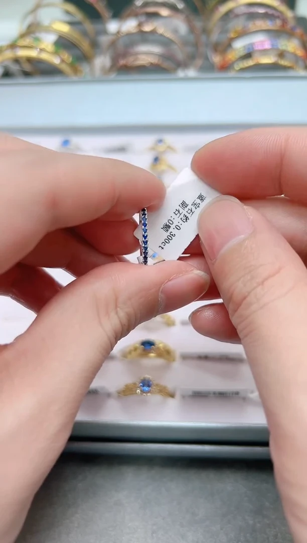 【闪购商品】蓝宝石戒指18K金镶嵌.