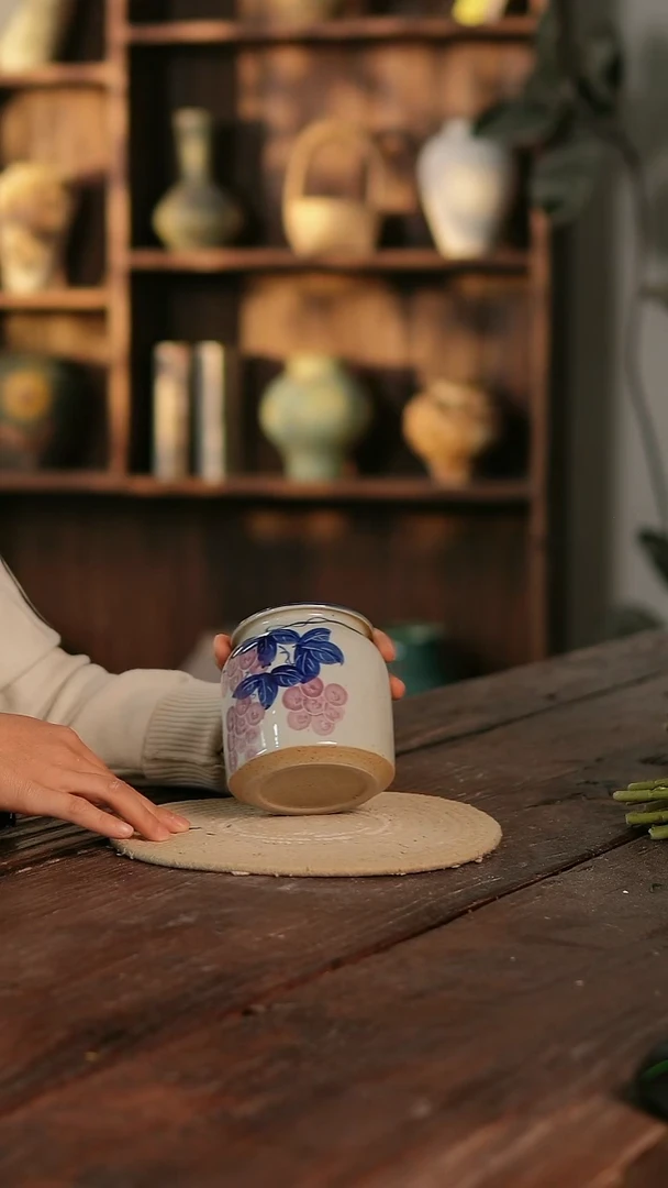 摆件12-134高11口7误差2无孔