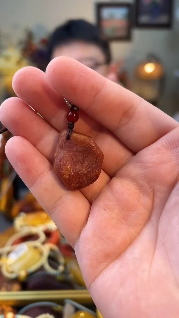 琥珀颈饰未镶嵌吊坠
