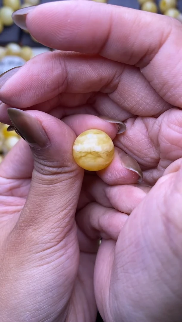 裸石琥珀未镶嵌大小姐珠宝86